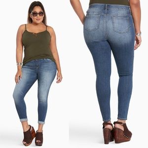 r19 jeans